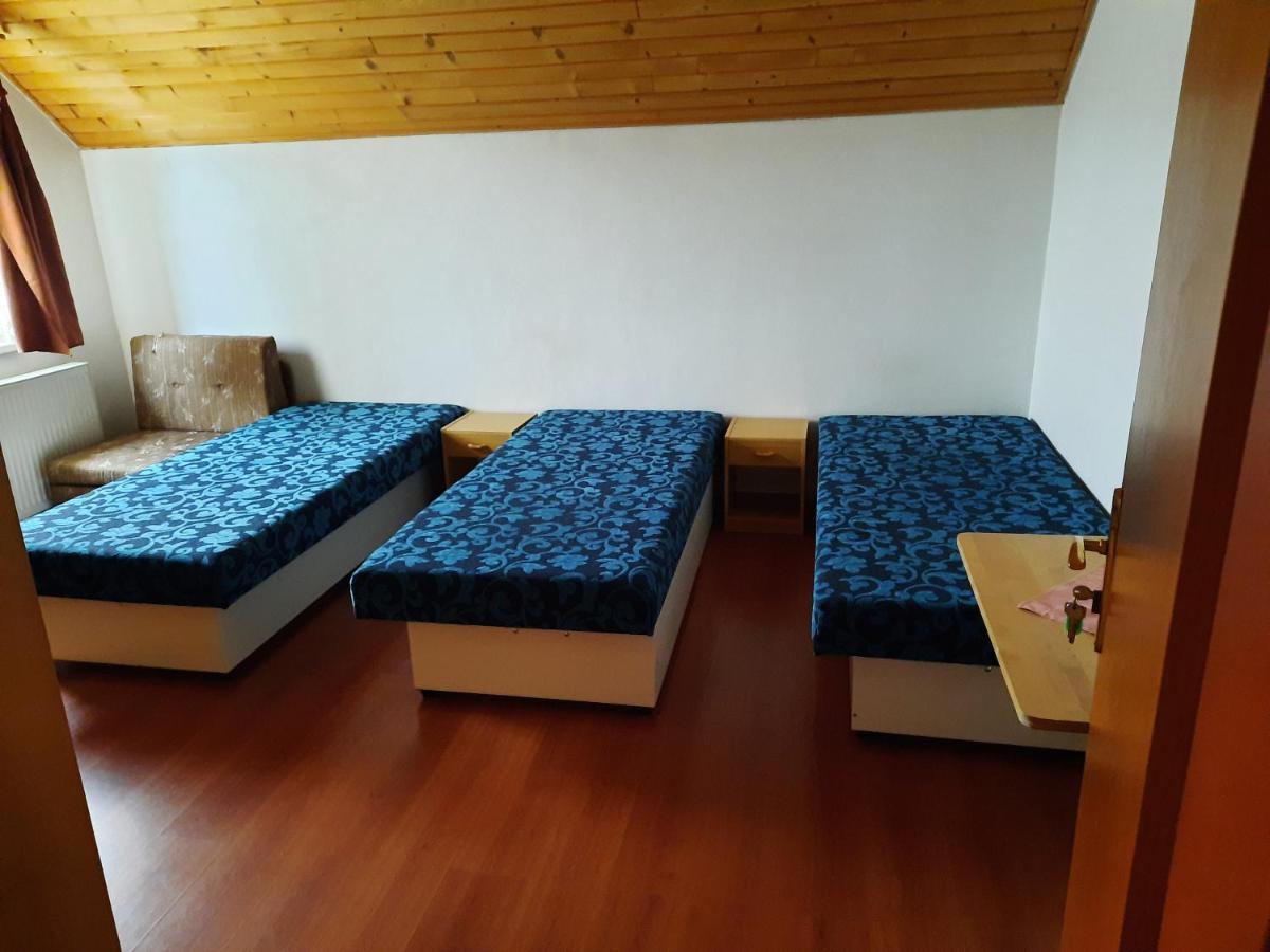 Hôtel Krahule Konica Extérieur photo