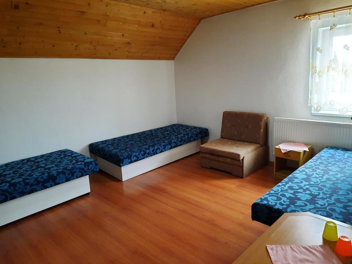 Hôtel Krahule Konica Extérieur photo