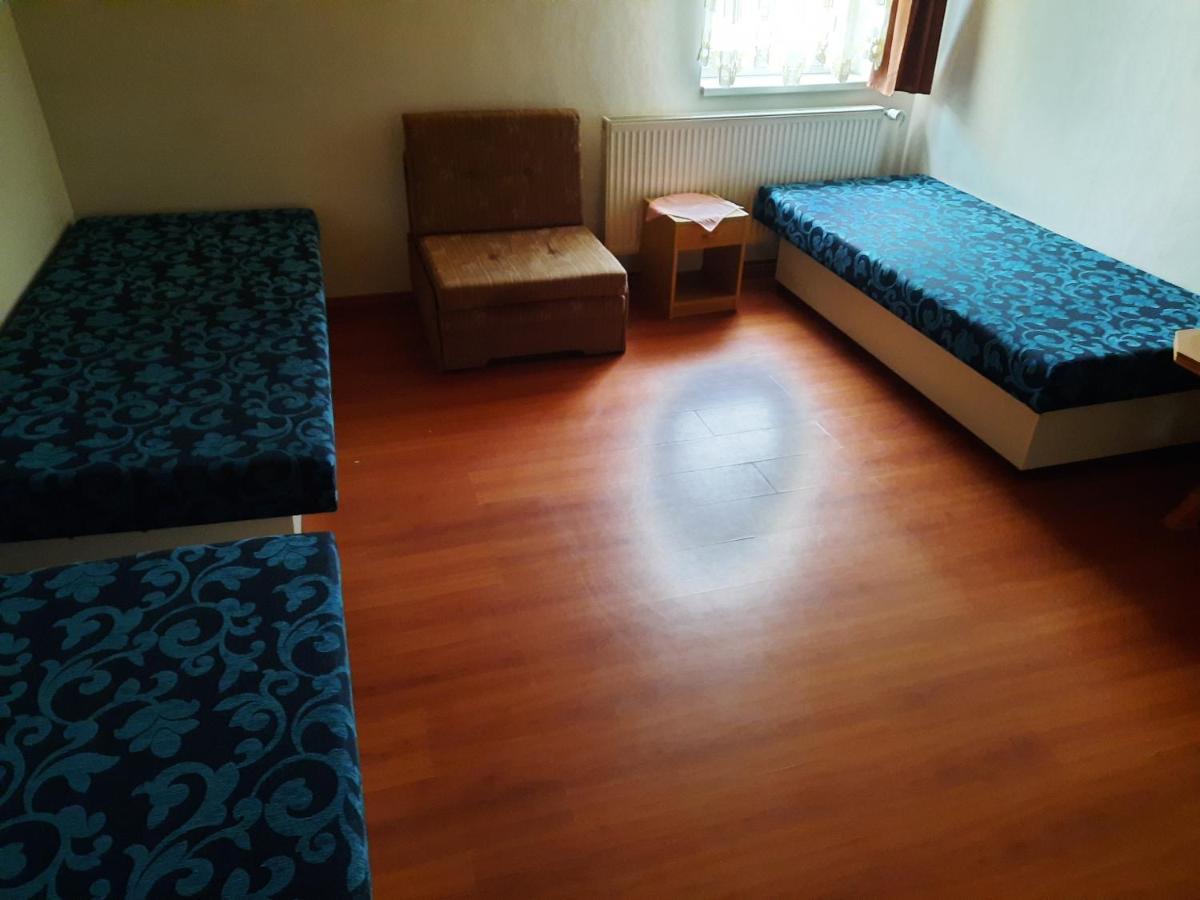 Hôtel Krahule Konica Extérieur photo
