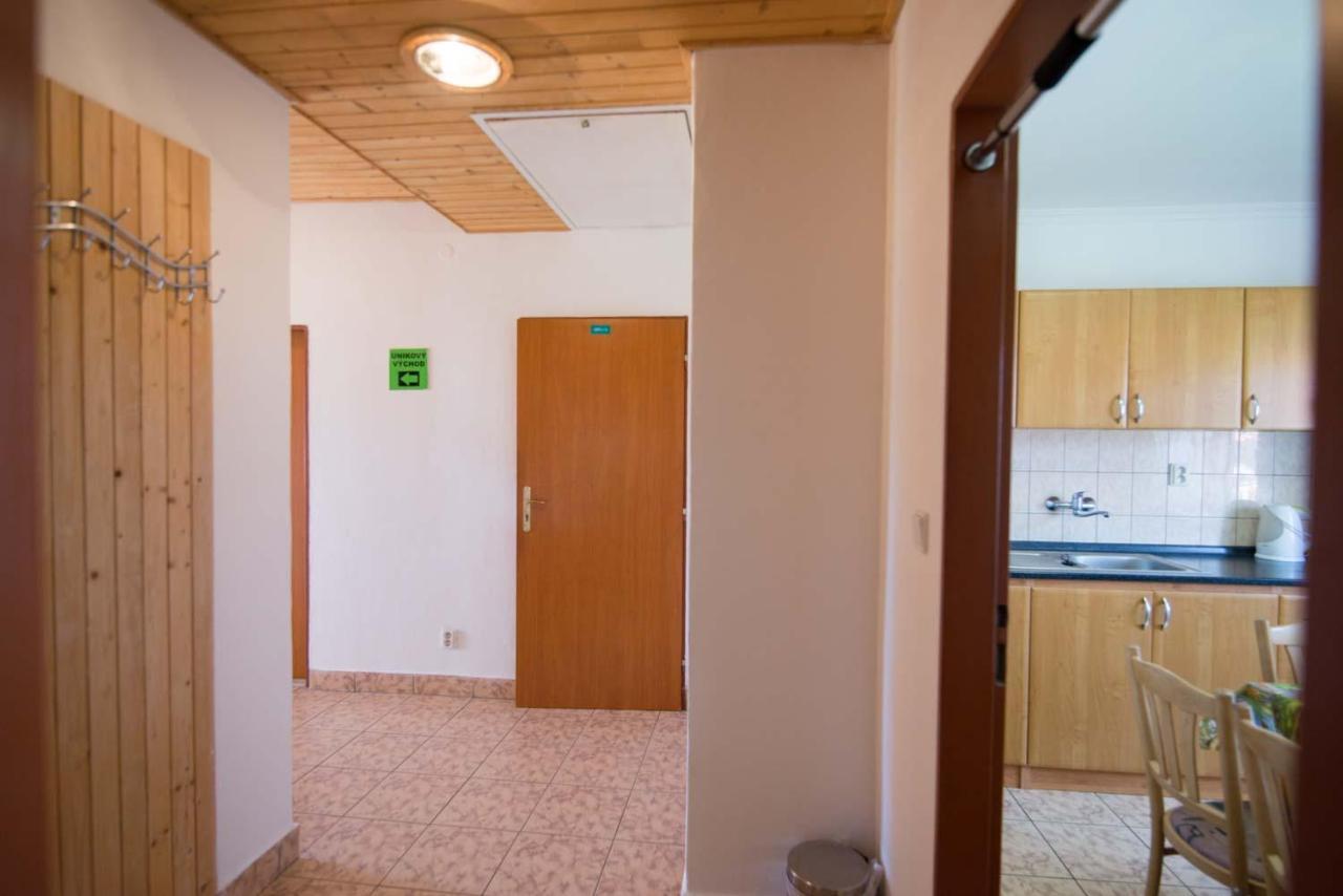 Hôtel Krahule Konica Extérieur photo