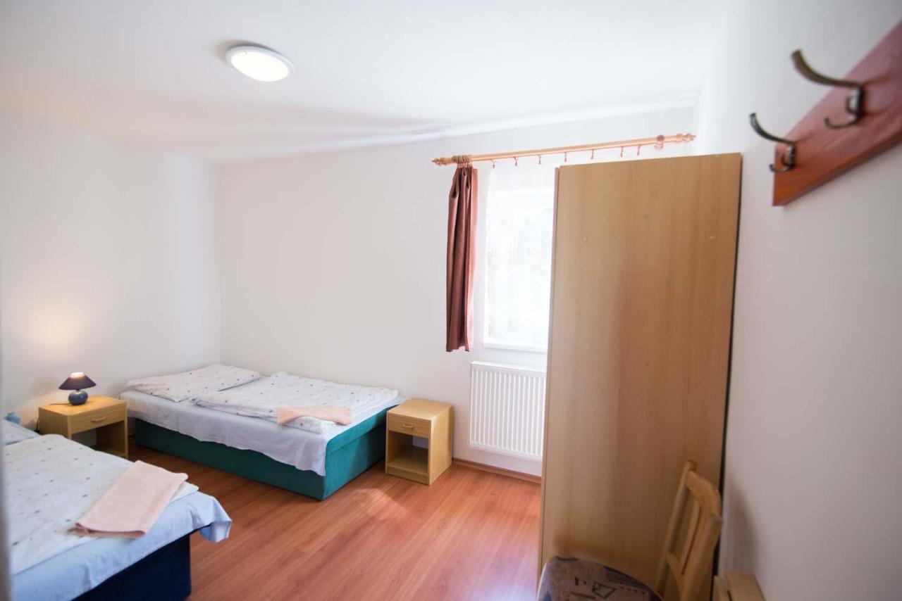 Hôtel Krahule Konica Extérieur photo